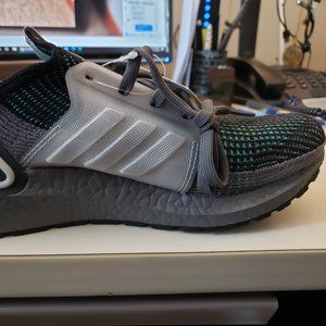 Adidas Ultraboost man's size 9